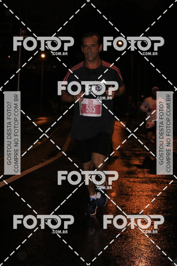 Buy your photos of the eventLuminous Run on Fotop