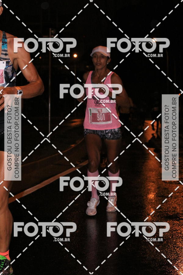 Buy your photos of the eventLuminous Run on Fotop