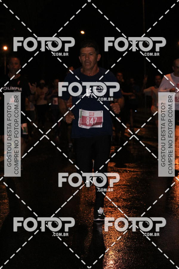 Buy your photos of the eventLuminous Run on Fotop