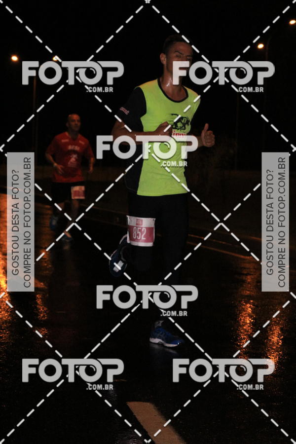 Buy your photos of the eventLuminous Run on Fotop
