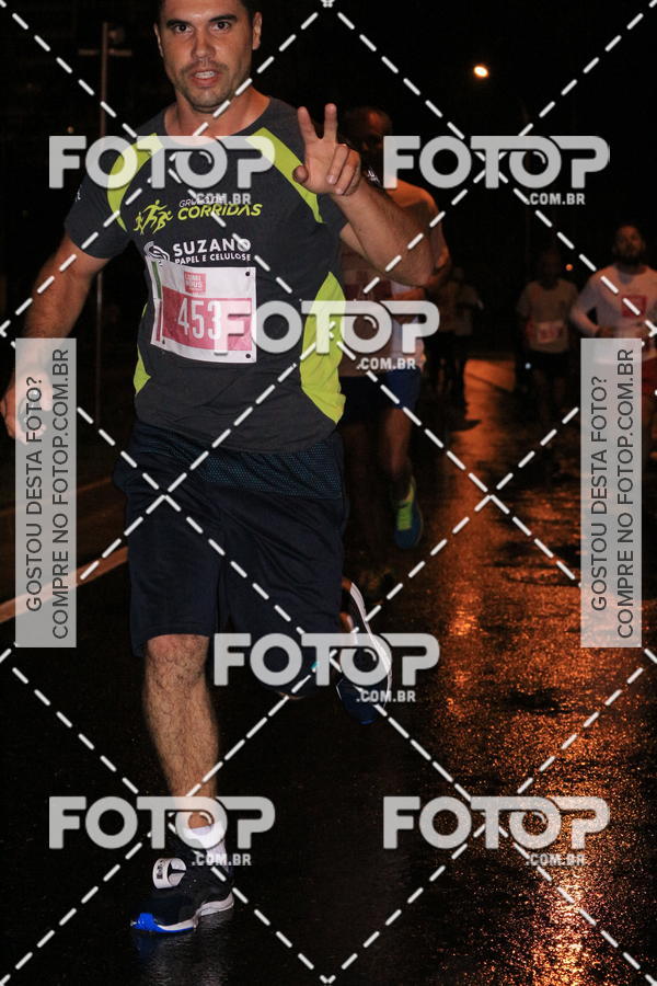 Buy your photos of the eventLuminous Run on Fotop