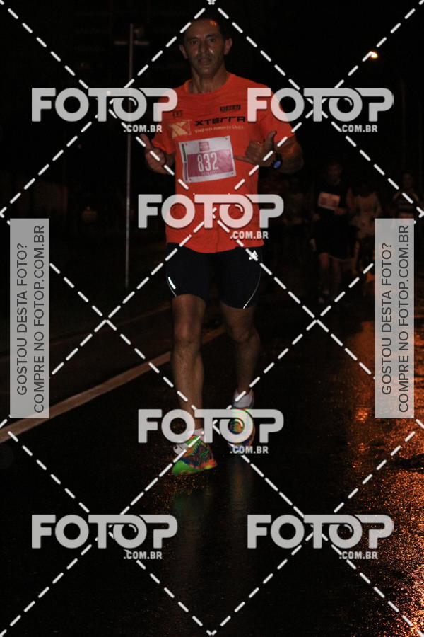 Buy your photos of the eventLuminous Run on Fotop