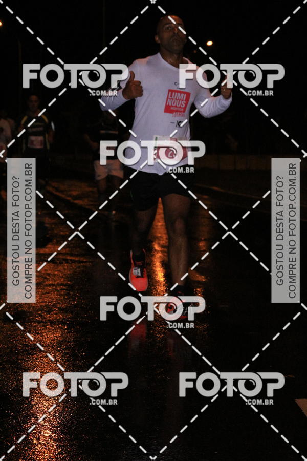 Buy your photos of the eventLuminous Run on Fotop