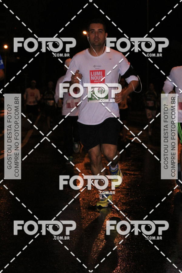 Buy your photos of the eventLuminous Run on Fotop