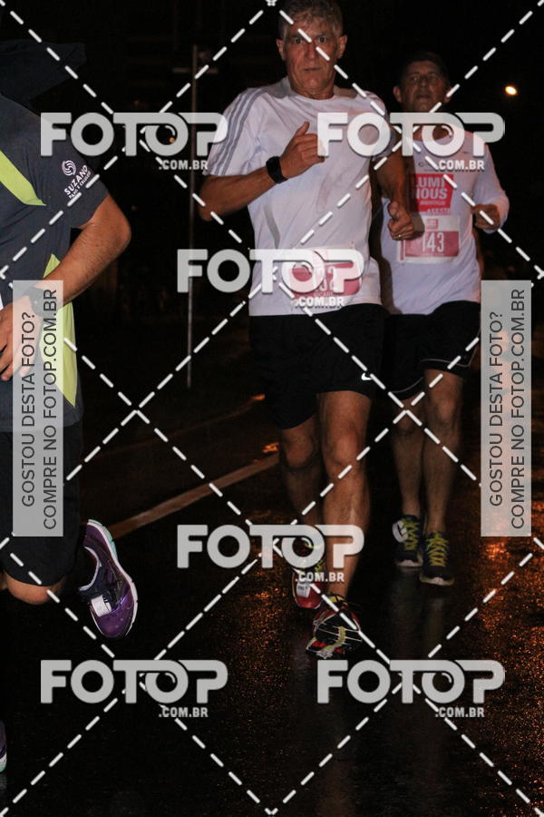 Buy your photos of the eventLuminous Run on Fotop