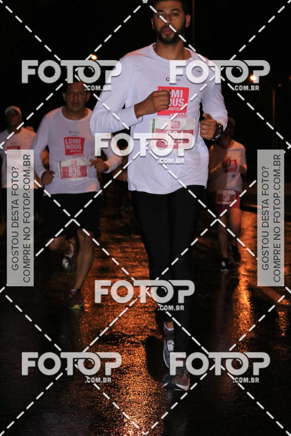 Buy your photos of the eventLuminous Run on Fotop