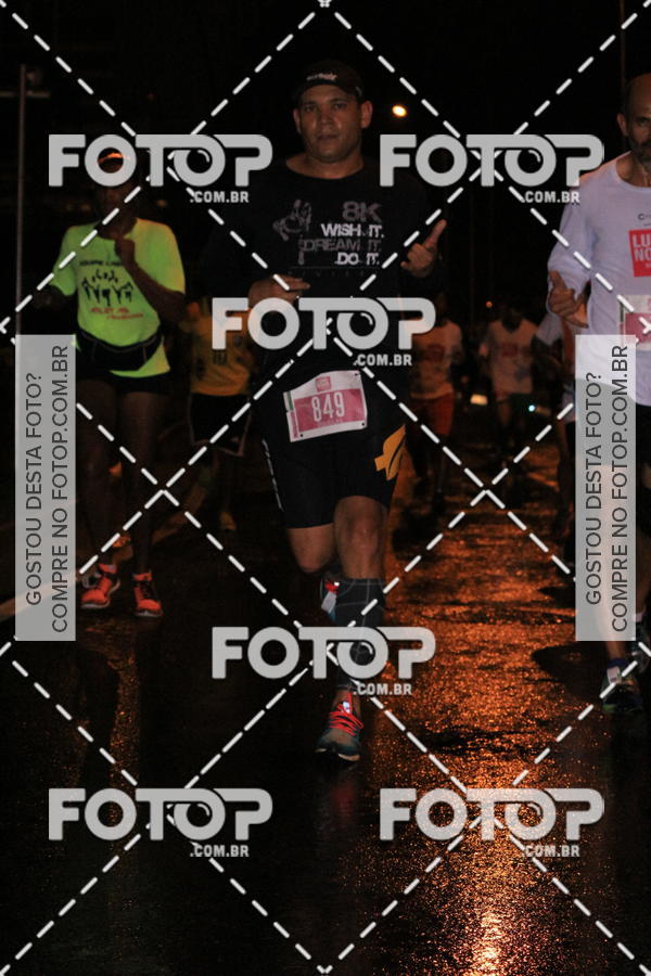 Buy your photos of the eventLuminous Run on Fotop