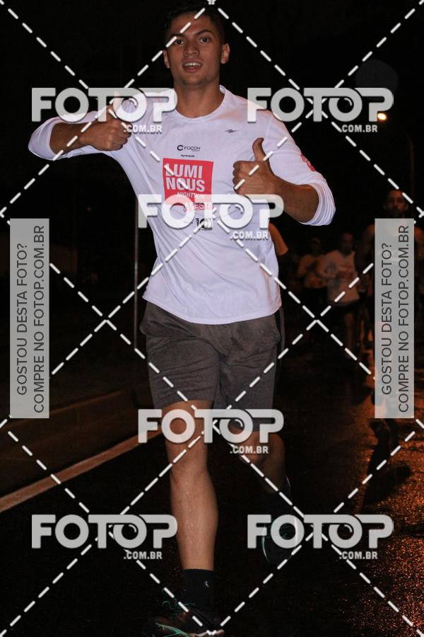 Buy your photos of the eventLuminous Run on Fotop