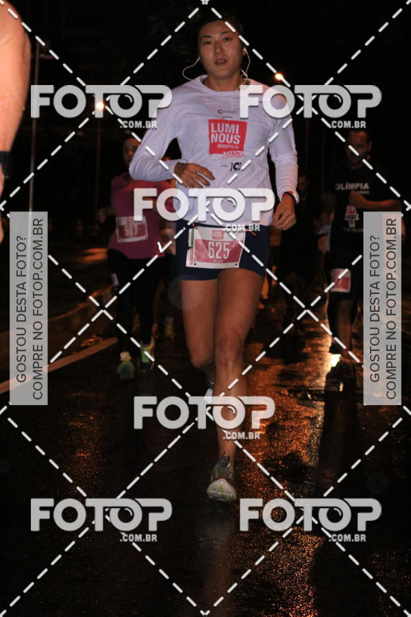 Buy your photos of the eventLuminous Run on Fotop