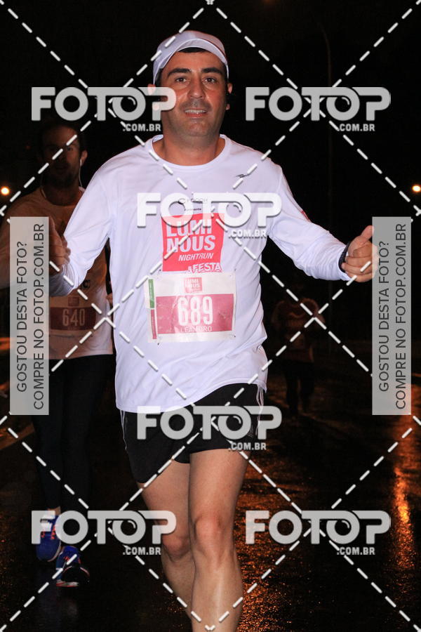Buy your photos of the eventLuminous Run on Fotop