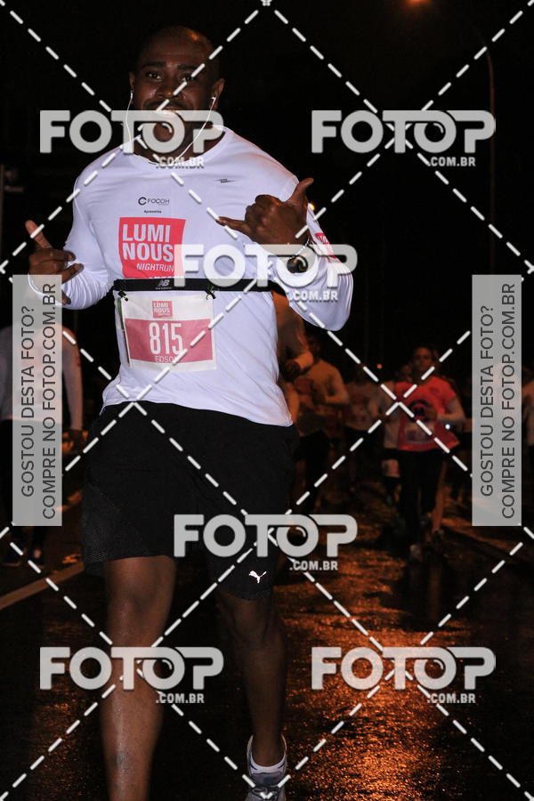 Buy your photos of the eventLuminous Run on Fotop