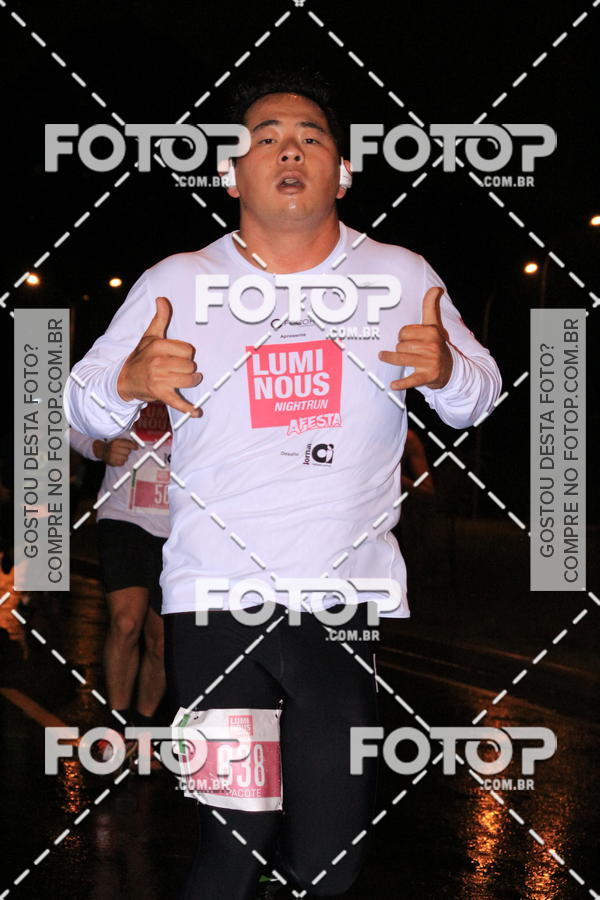 Buy your photos of the eventLuminous Run on Fotop
