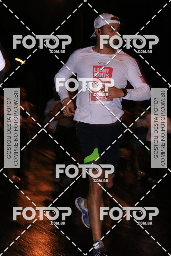 Buy your photos of the eventLuminous Run on Fotop