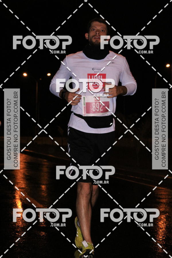 Buy your photos of the eventLuminous Run on Fotop