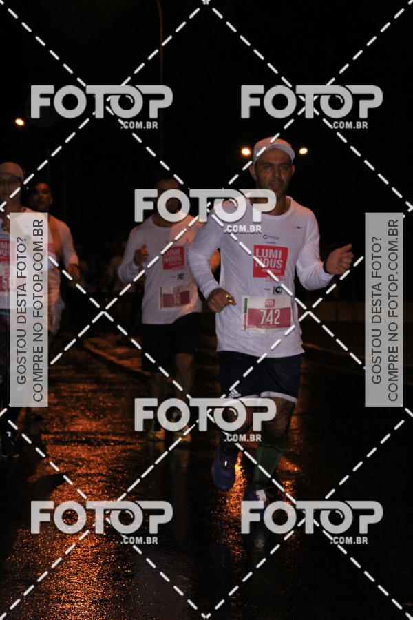 Buy your photos of the eventLuminous Run on Fotop