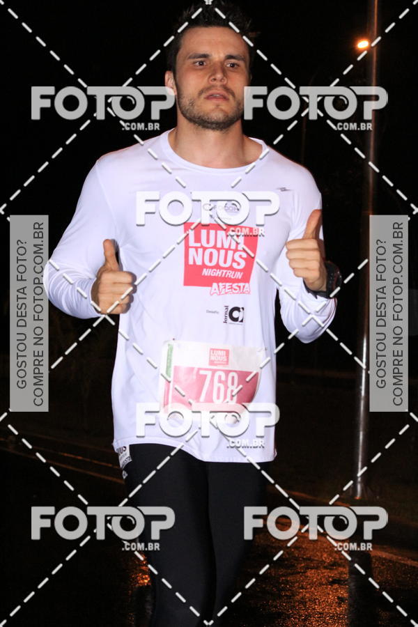 Buy your photos of the eventLuminous Run on Fotop