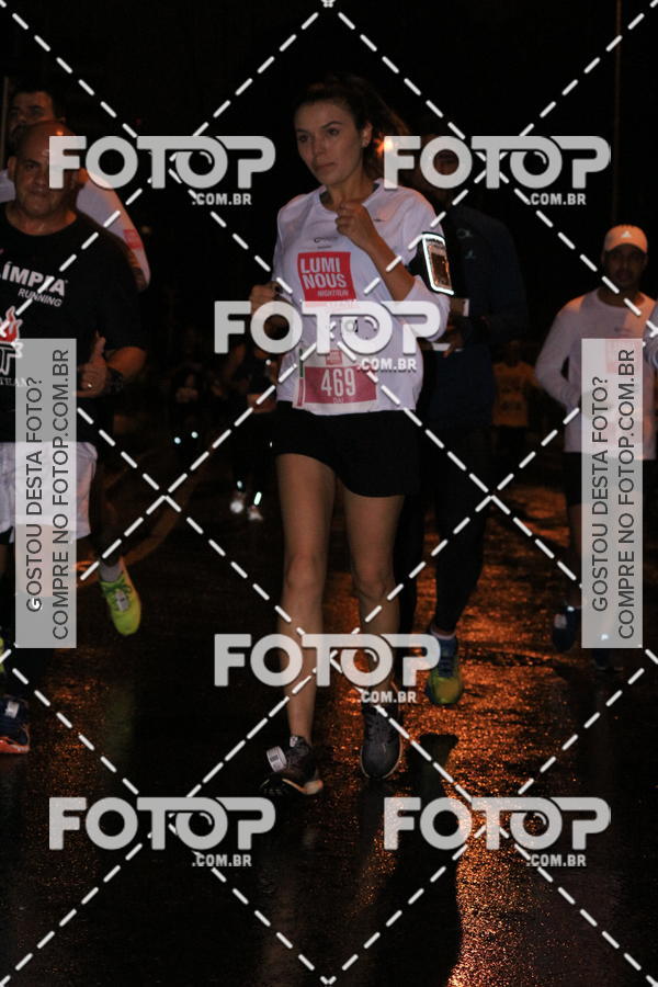 Buy your photos of the eventLuminous Run on Fotop