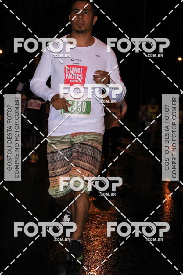 Buy your photos of the eventLuminous Run on Fotop