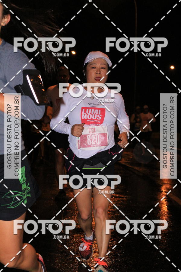 Buy your photos of the eventLuminous Run on Fotop
