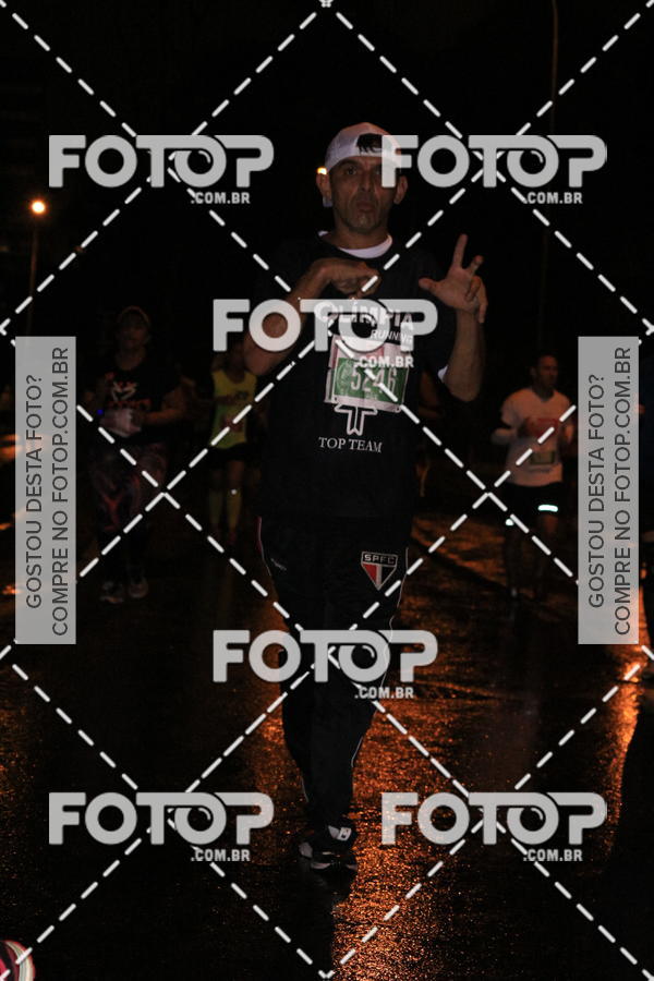 Buy your photos of the eventLuminous Run on Fotop