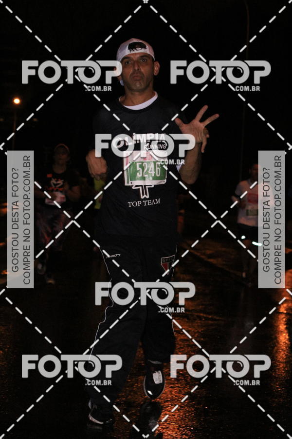 Buy your photos of the eventLuminous Run on Fotop