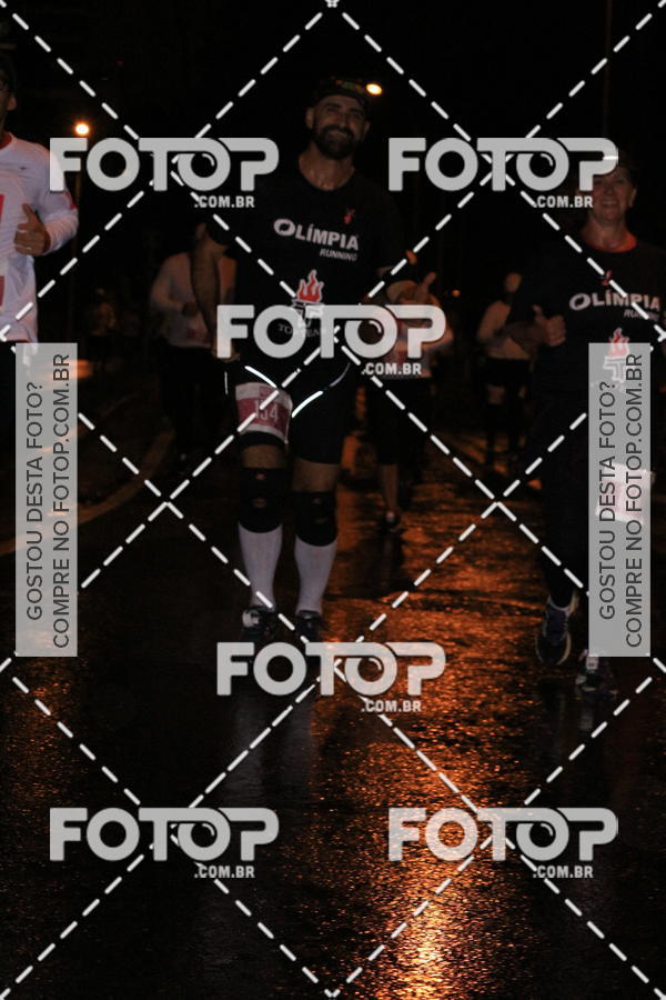 Buy your photos of the eventLuminous Run on Fotop