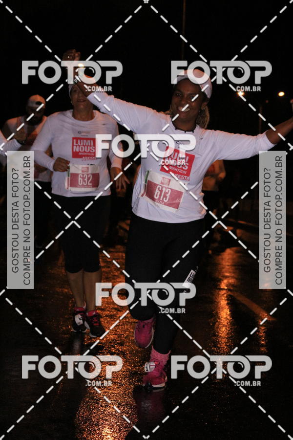Buy your photos of the eventLuminous Run on Fotop