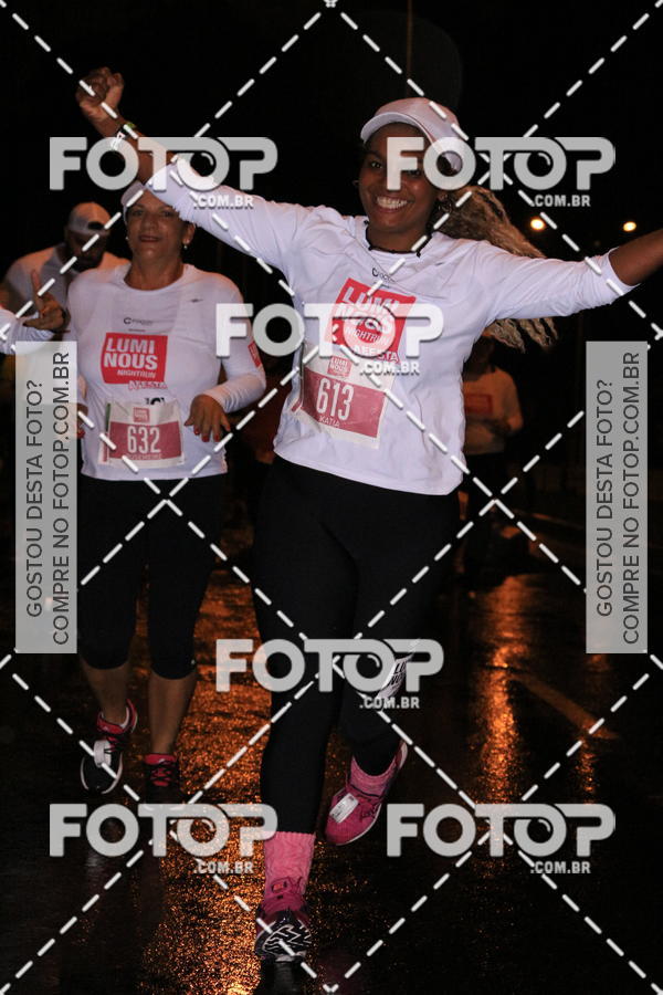 Buy your photos of the eventLuminous Run on Fotop