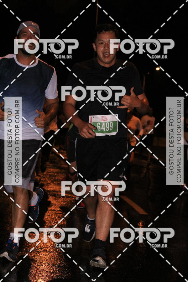 Buy your photos of the eventLuminous Run on Fotop