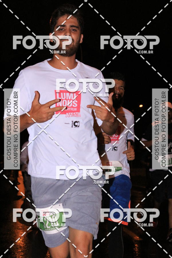 Buy your photos of the eventLuminous Run on Fotop