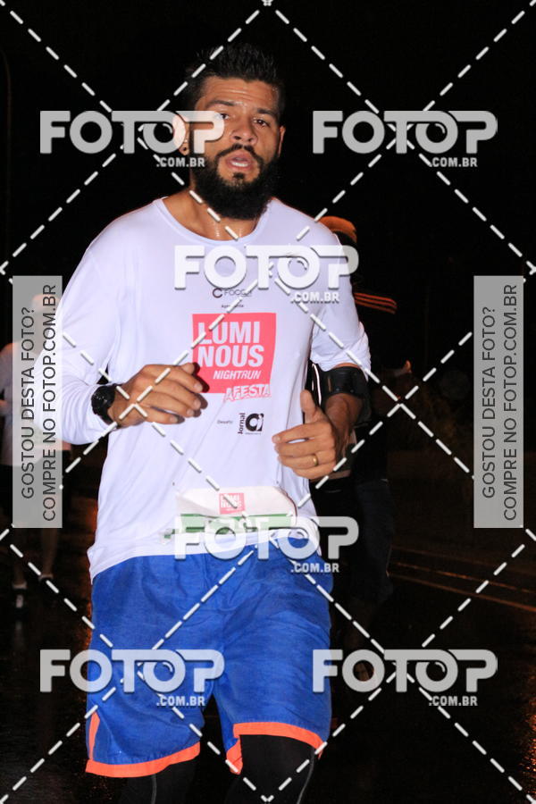 Buy your photos of the eventLuminous Run on Fotop