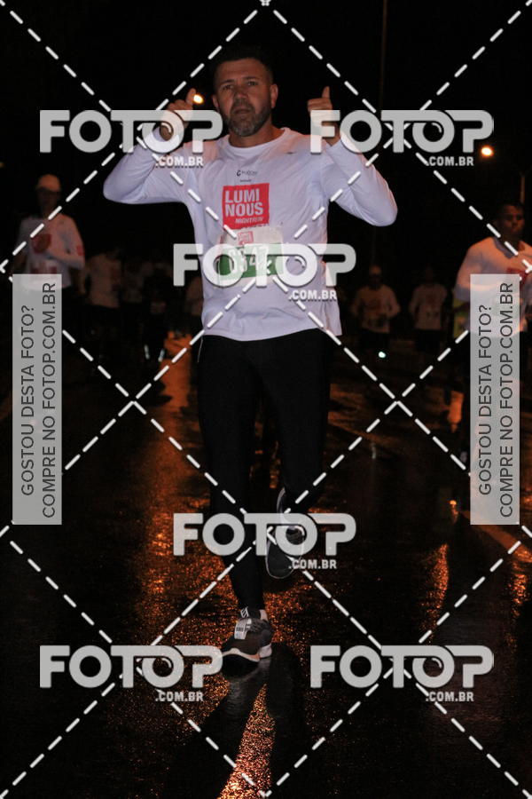 Buy your photos of the eventLuminous Run on Fotop