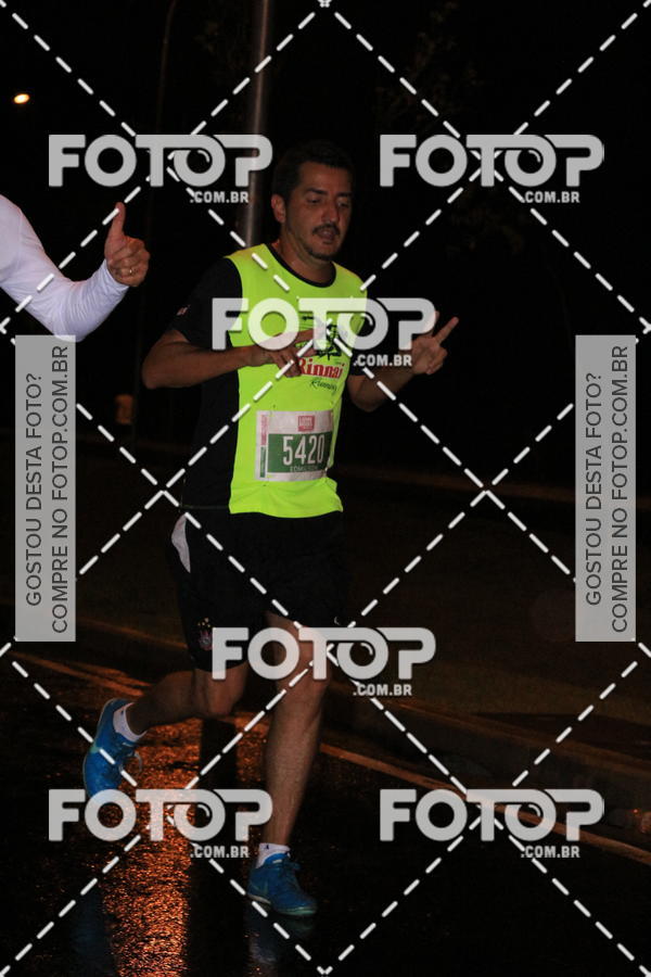 Buy your photos of the eventLuminous Run on Fotop