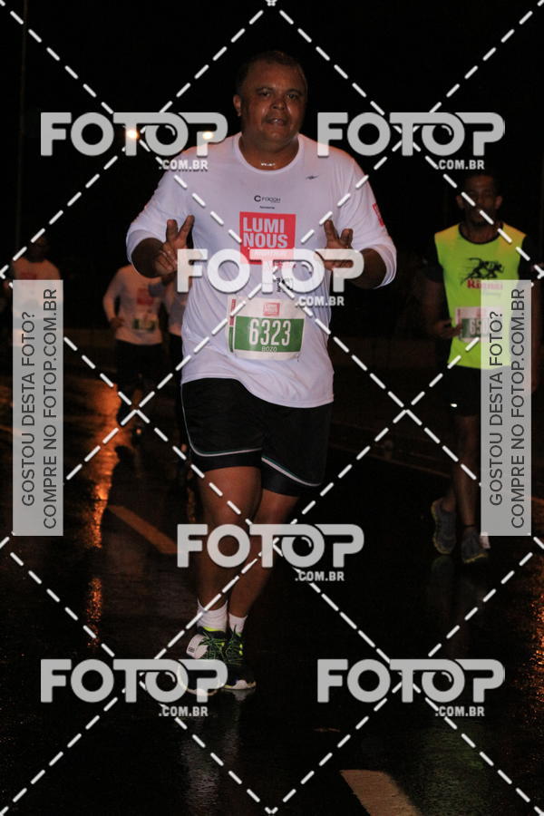 Buy your photos of the eventLuminous Run on Fotop