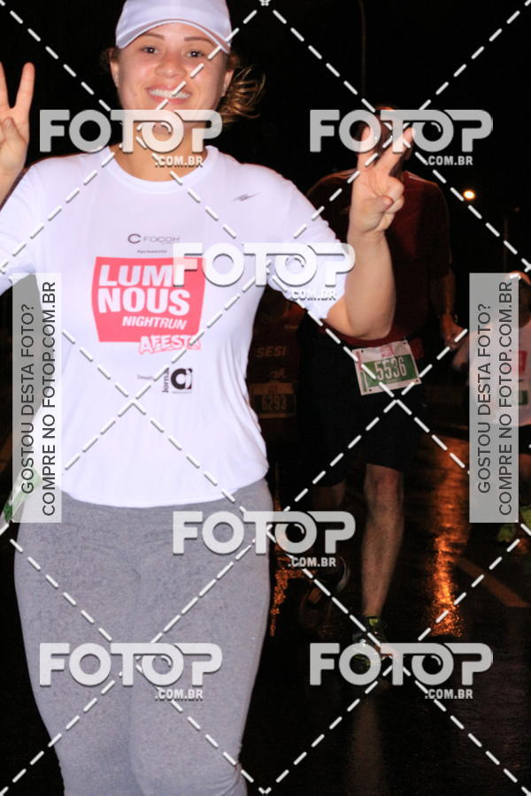 Buy your photos of the eventLuminous Run on Fotop