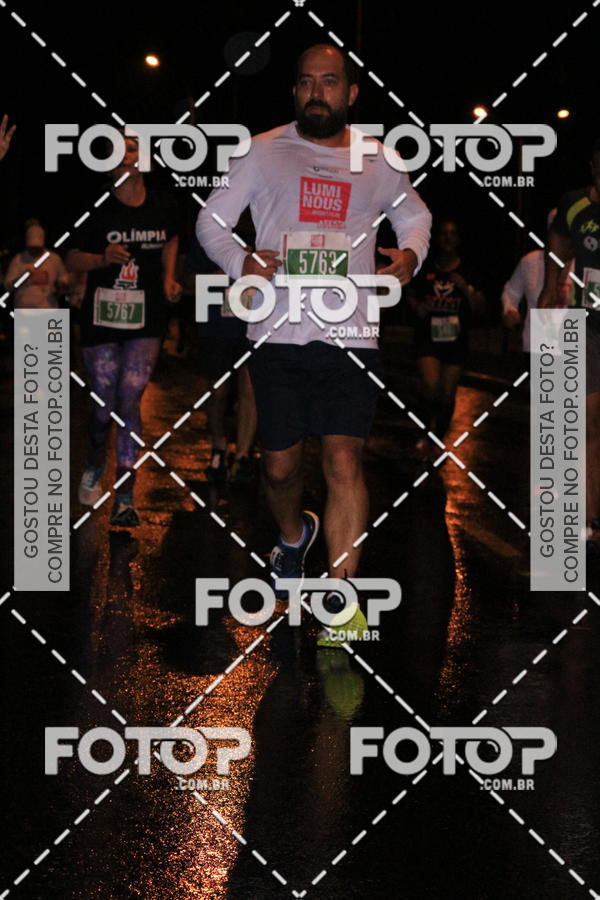 Buy your photos of the eventLuminous Run on Fotop