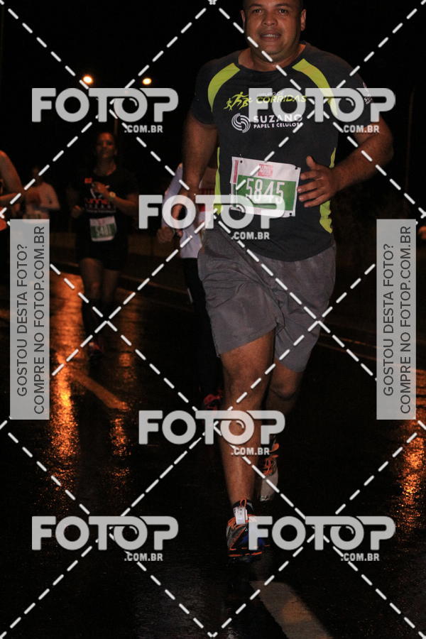 Buy your photos of the eventLuminous Run on Fotop