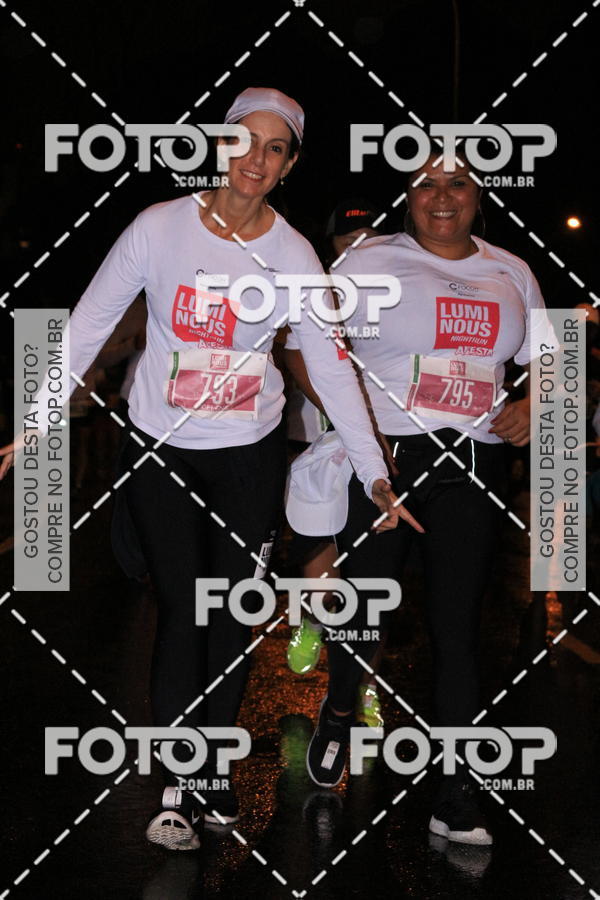 Buy your photos of the eventLuminous Run on Fotop