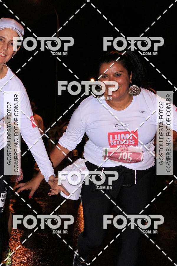 Buy your photos of the eventLuminous Run on Fotop