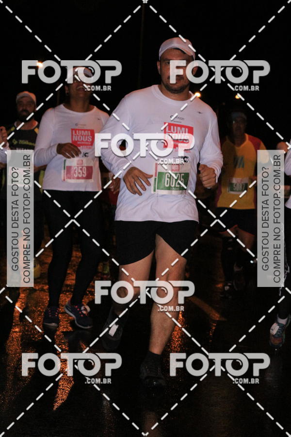 Buy your photos of the eventLuminous Run on Fotop