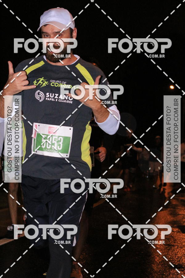 Buy your photos of the eventLuminous Run on Fotop
