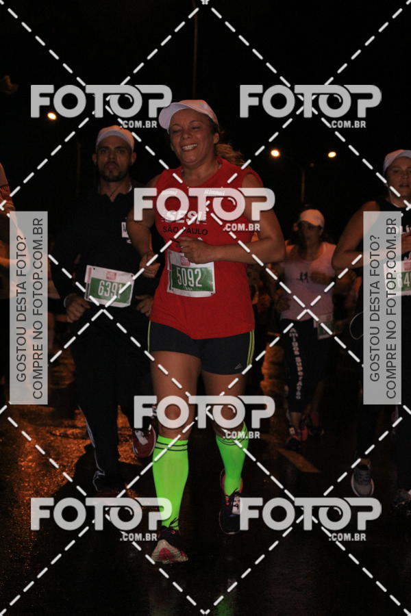 Buy your photos of the eventLuminous Run on Fotop