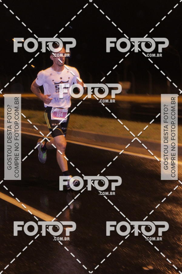 Buy your photos of the eventLuminous Run on Fotop