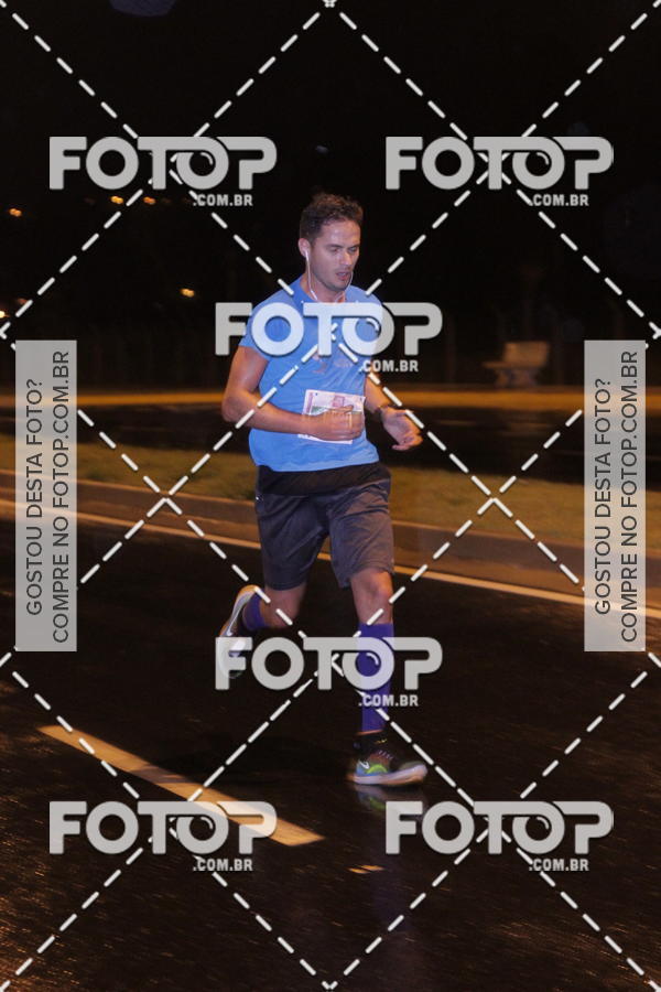 Buy your photos of the eventLuminous Run on Fotop