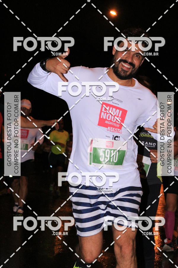 Buy your photos of the eventLuminous Run on Fotop