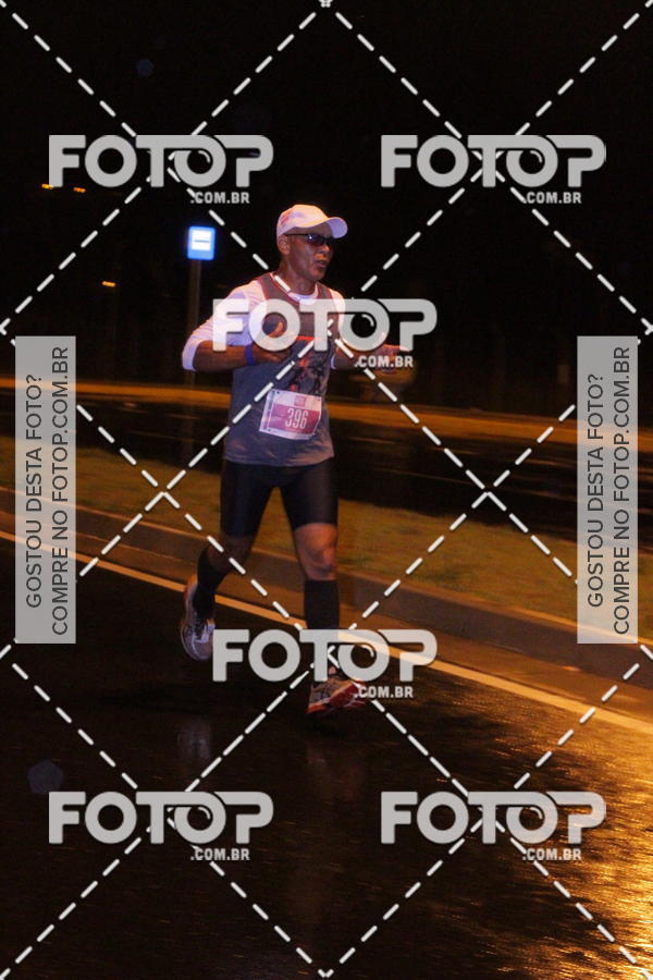 Buy your photos of the eventLuminous Run on Fotop