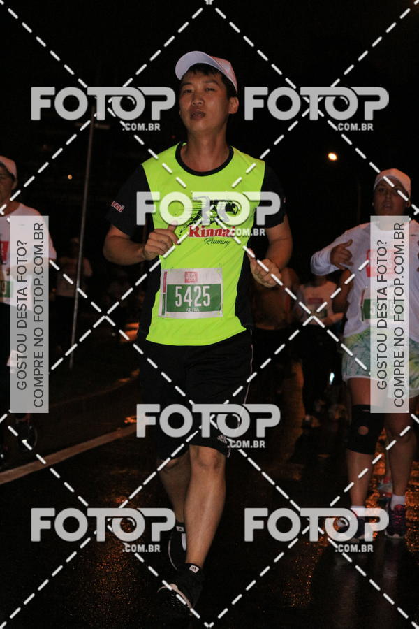 Buy your photos of the eventLuminous Run on Fotop