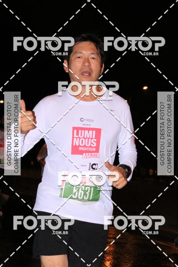 Buy your photos of the eventLuminous Run on Fotop