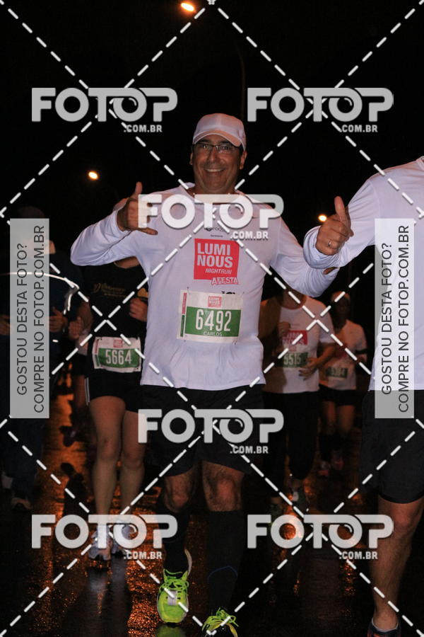 Buy your photos of the eventLuminous Run on Fotop
