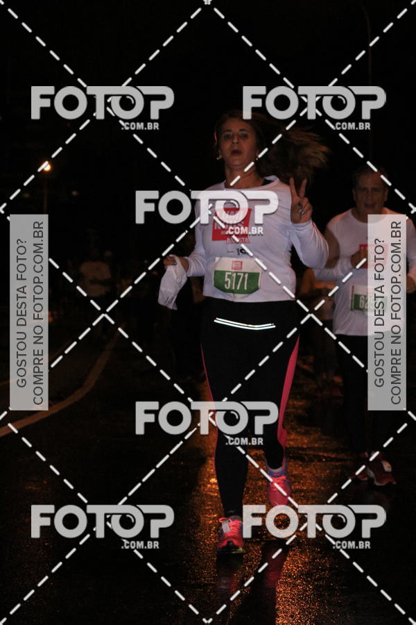 Buy your photos of the eventLuminous Run on Fotop